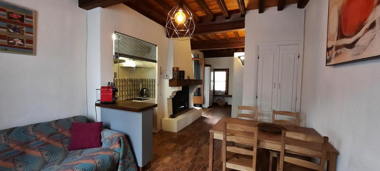 Le Gite Des Vagabonds Chichilianne Exteriör bild