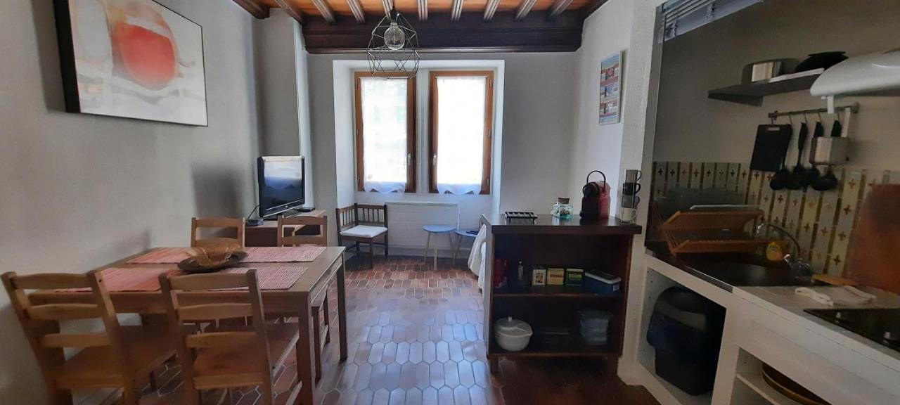 Le Gite Des Vagabonds Chichilianne Exteriör bild