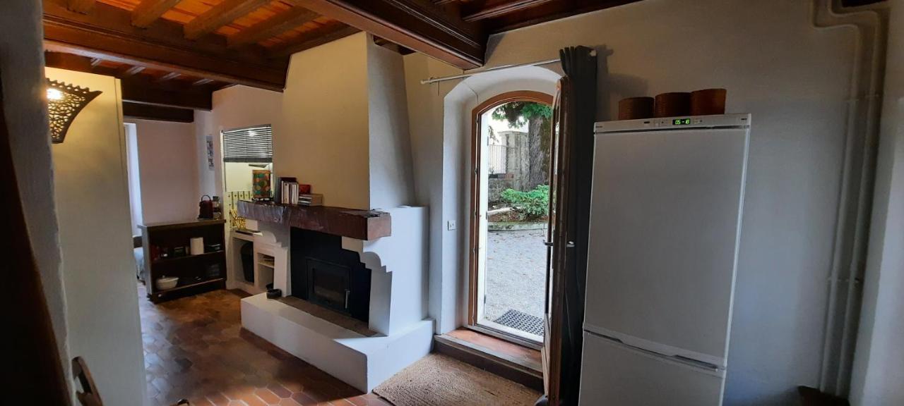 Le Gite Des Vagabonds Chichilianne Exteriör bild
