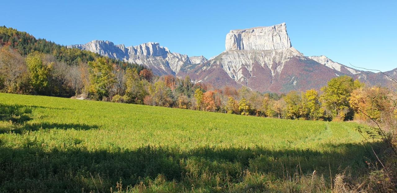 Le Gite Des Vagabonds Chichilianne Exteriör bild