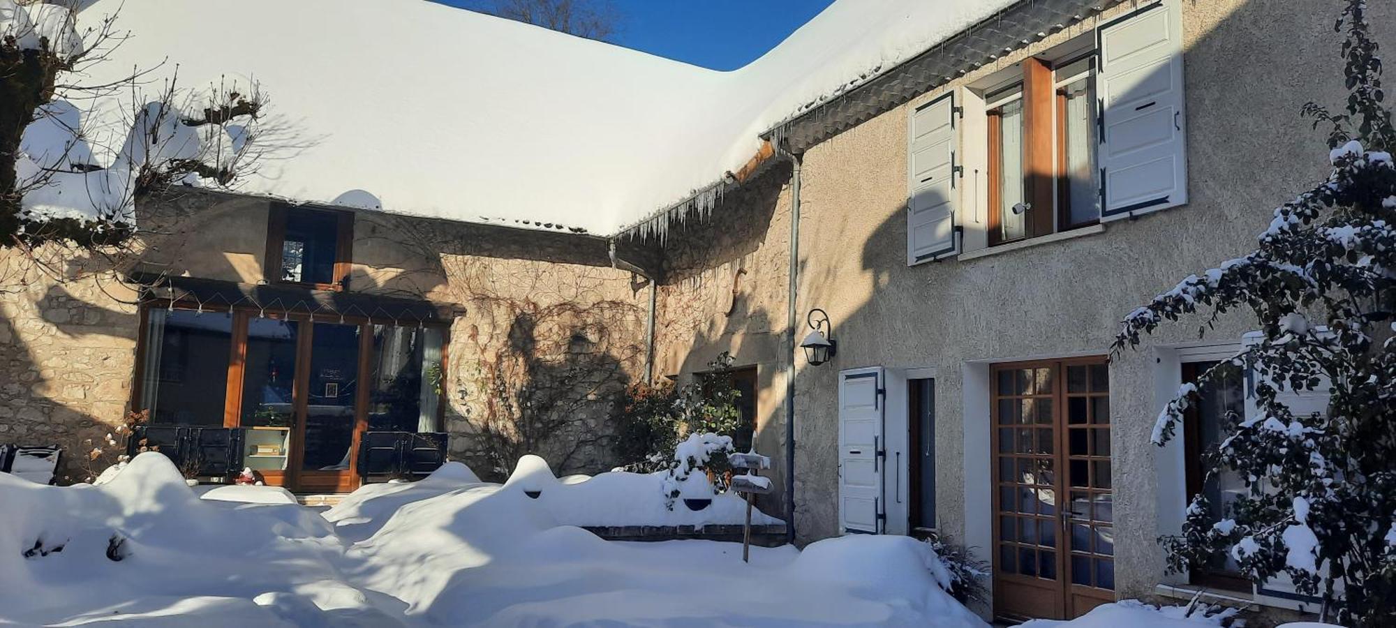Le Gite Des Vagabonds Chichilianne Exteriör bild